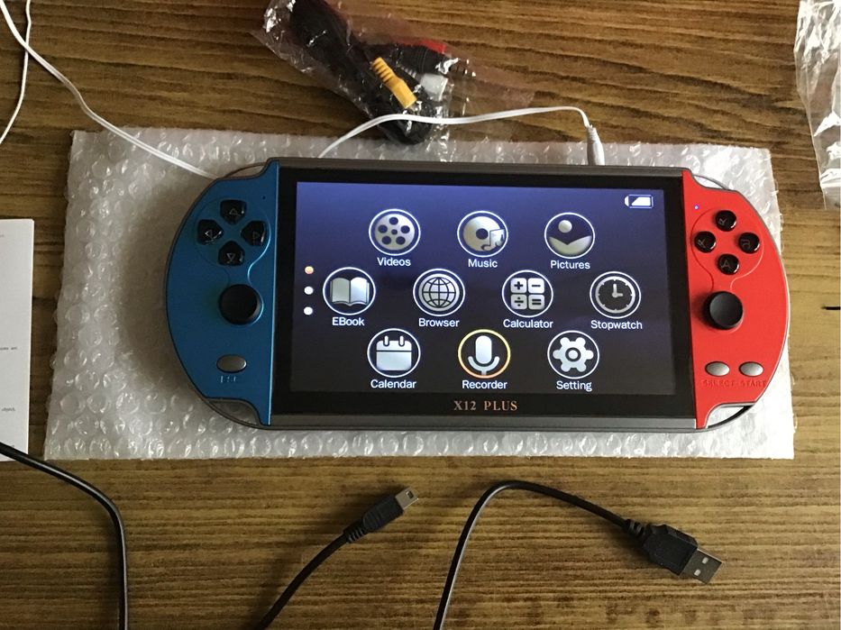 Портативная игровая ретро консоль X12 Plus / ретро консоль X12 Plus