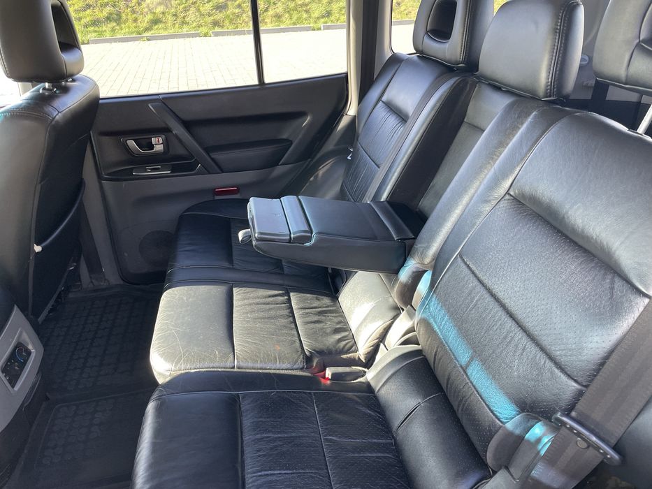 Mitsubishi Pajero wagon 3