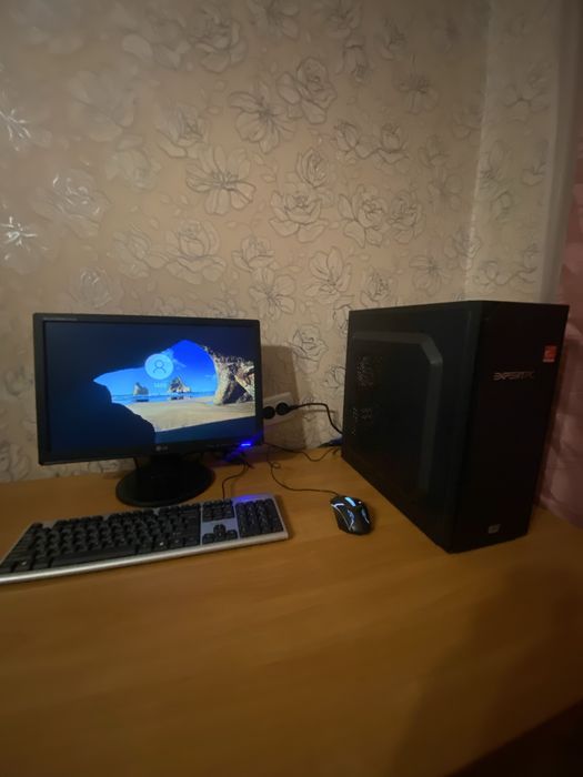 Продам Ігровий пк для ігр і навчання, разом з монітором !
