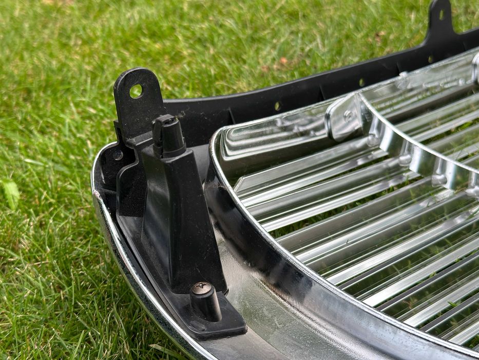 Решітка Toyota Land Cruiser 200 2007-2012 (алюміній). Нова