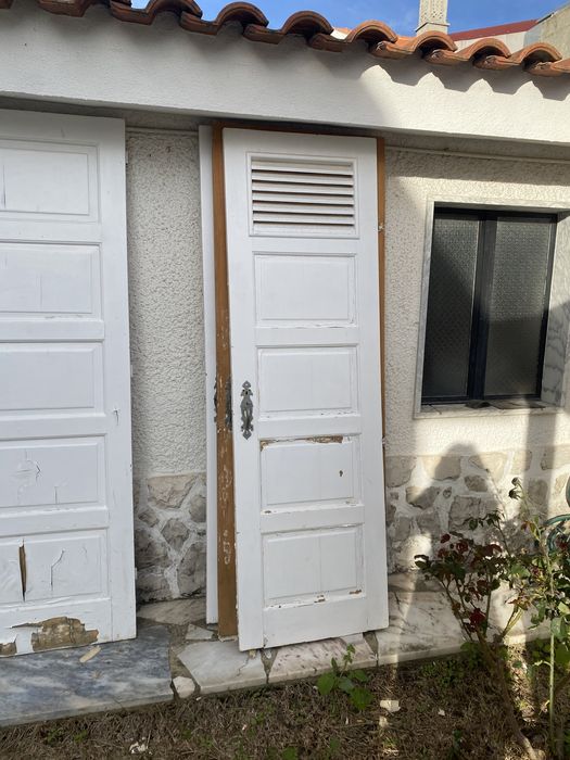 Portas de madeira maciça de almofadas