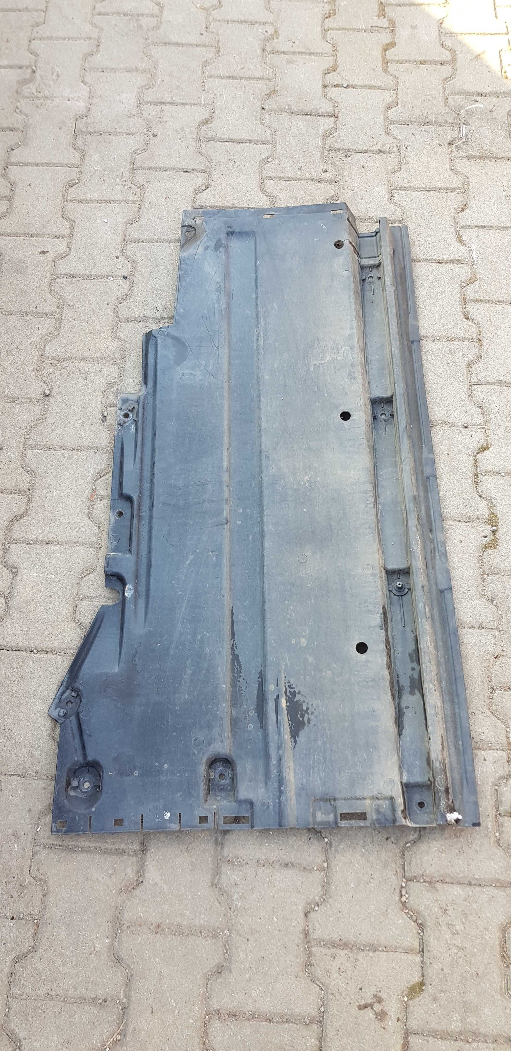 Płyta osłona pod podłogę Audi A4 B8 A5 lewa 8k0.825207b