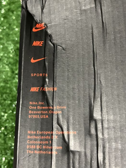 Jordan 1 Travis Scott