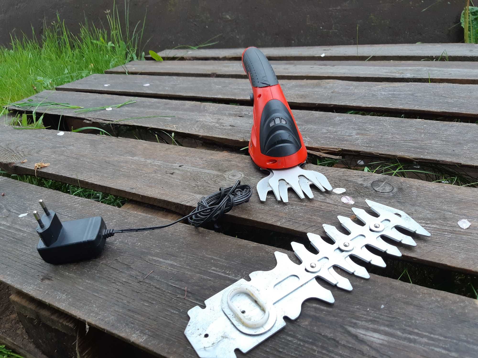 Akumulatorowe Nożyce do Trawy i zytwoplotu  Matrix 3.6 Volt