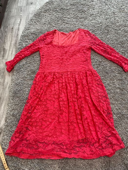 Сукні плаття р 42