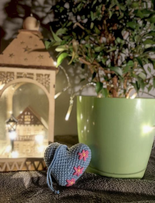 Ozdoba/zawieszka w kształcie serduszka