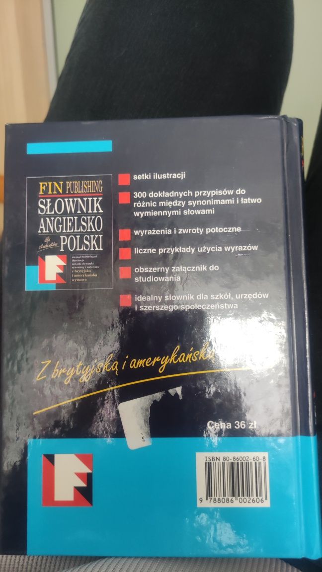 Obszerny słownik angielsko-polski dla studentów