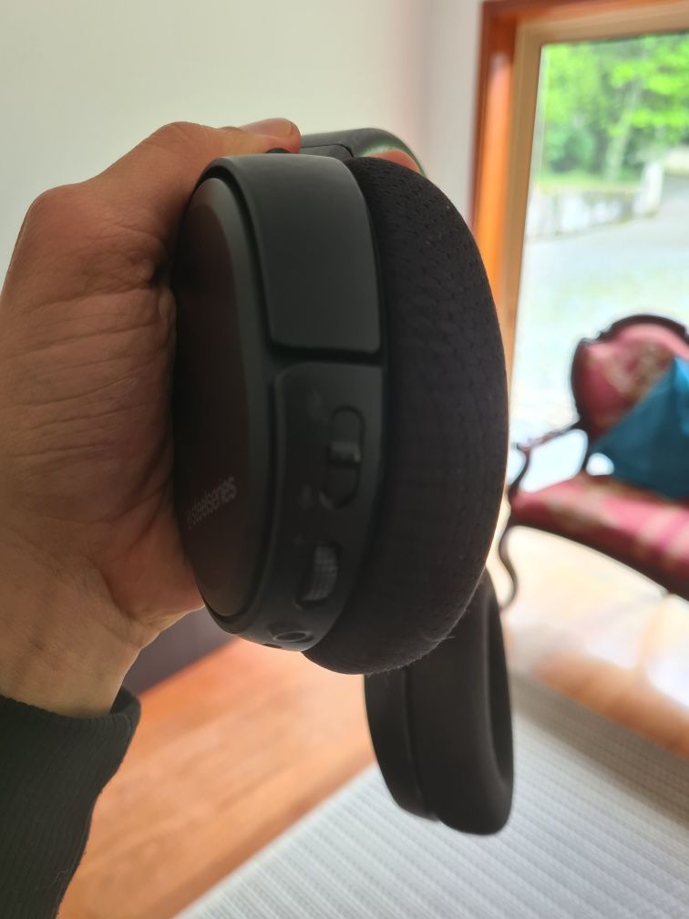 Steelseries arctis wireless headset/headphones