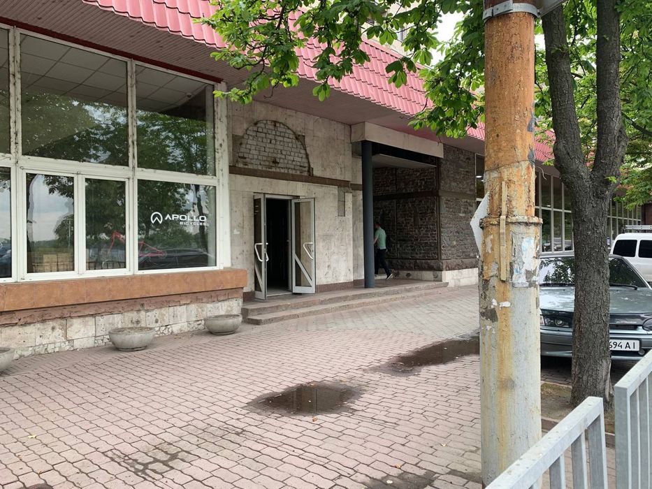 Магазин 17м кв та склад/офіс. Січеславська Набережна 12 біля АТБ