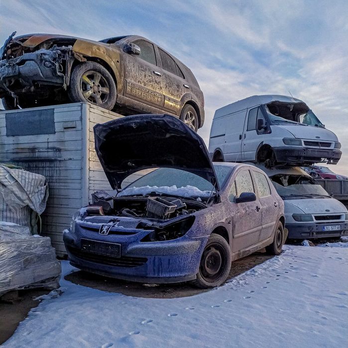 Kasacja aut- złomowanie samochodów z zaświadczeniem demontażu pojazdów