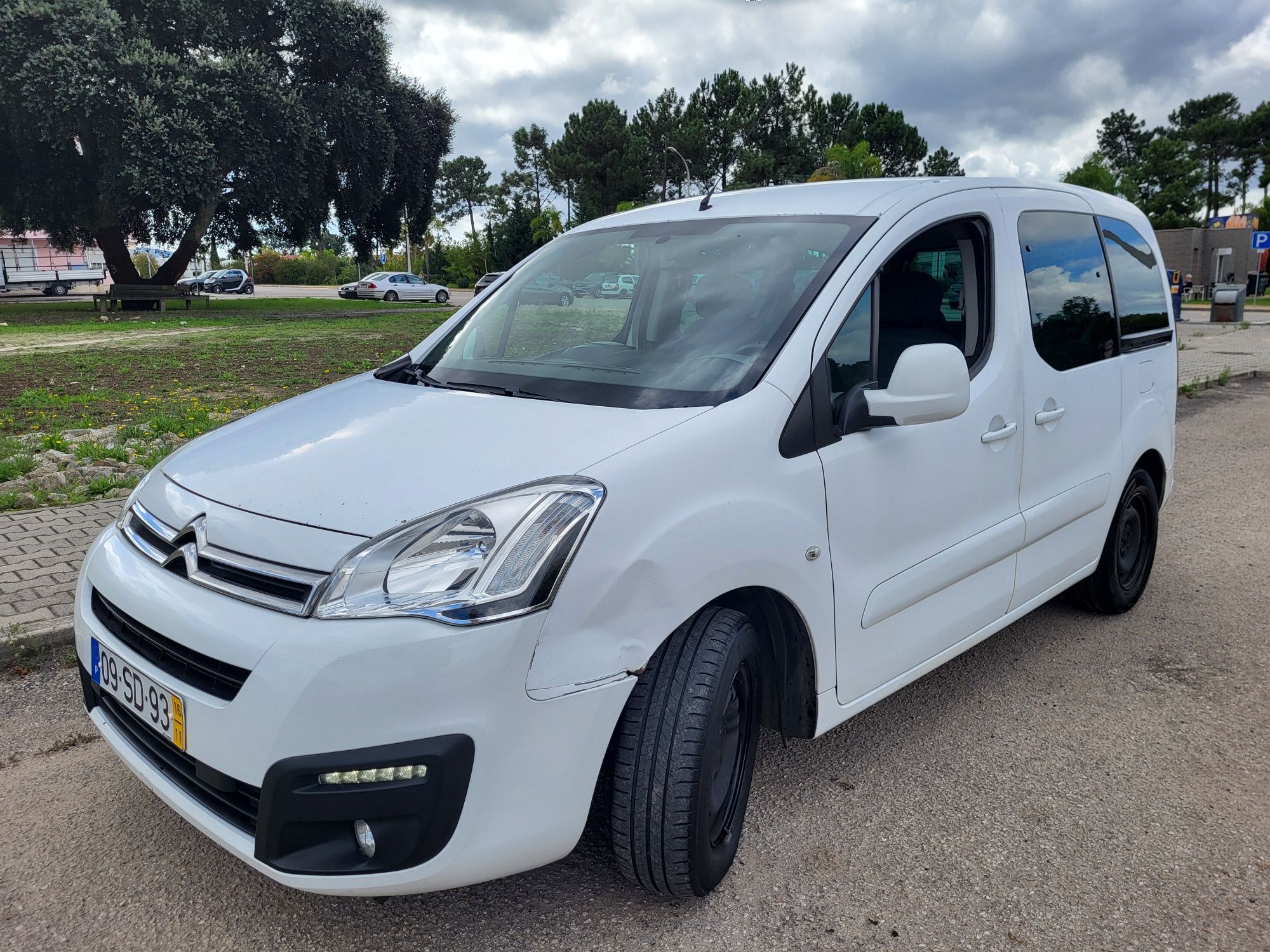 Citroën Berlingo Multispace 1.6 hdi / 100CV - 5 lugares