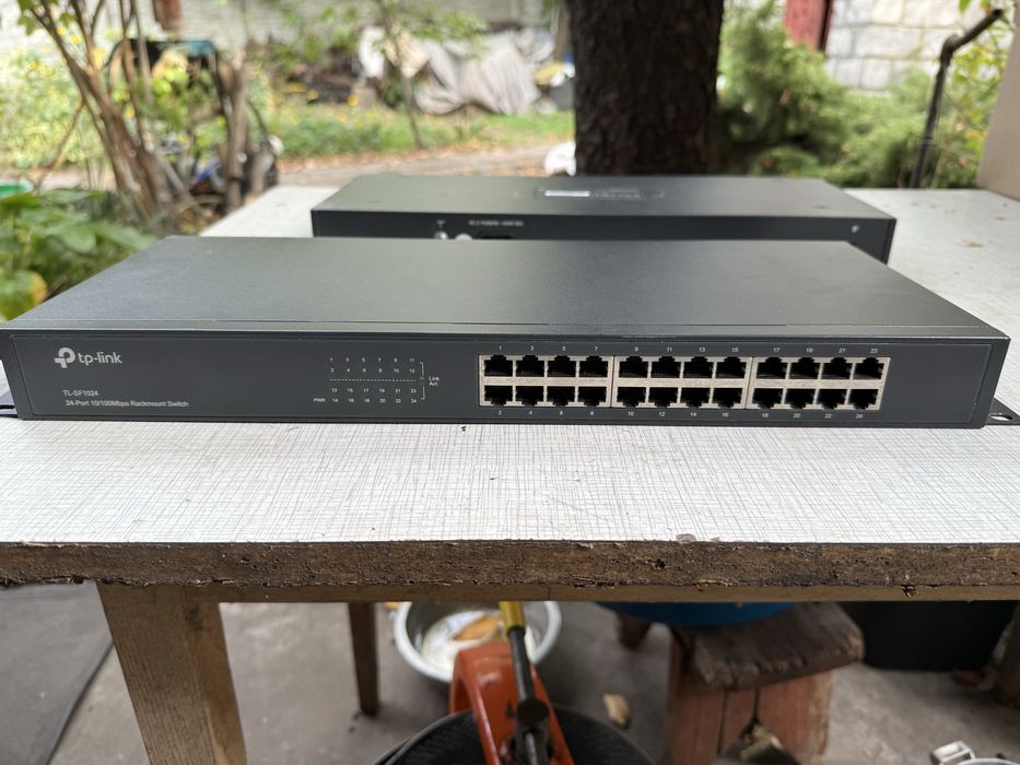 Комутаторы TP-LINK 5 штук. TL-SG1024D, TL-SF1024