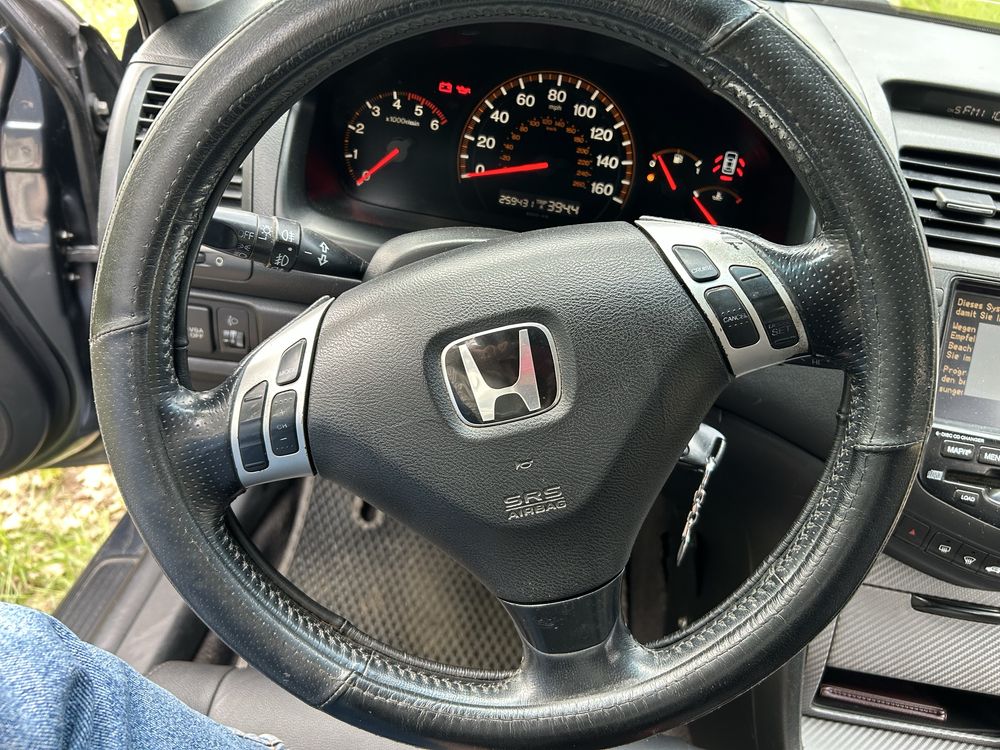 Продається автомобіль Honda accord