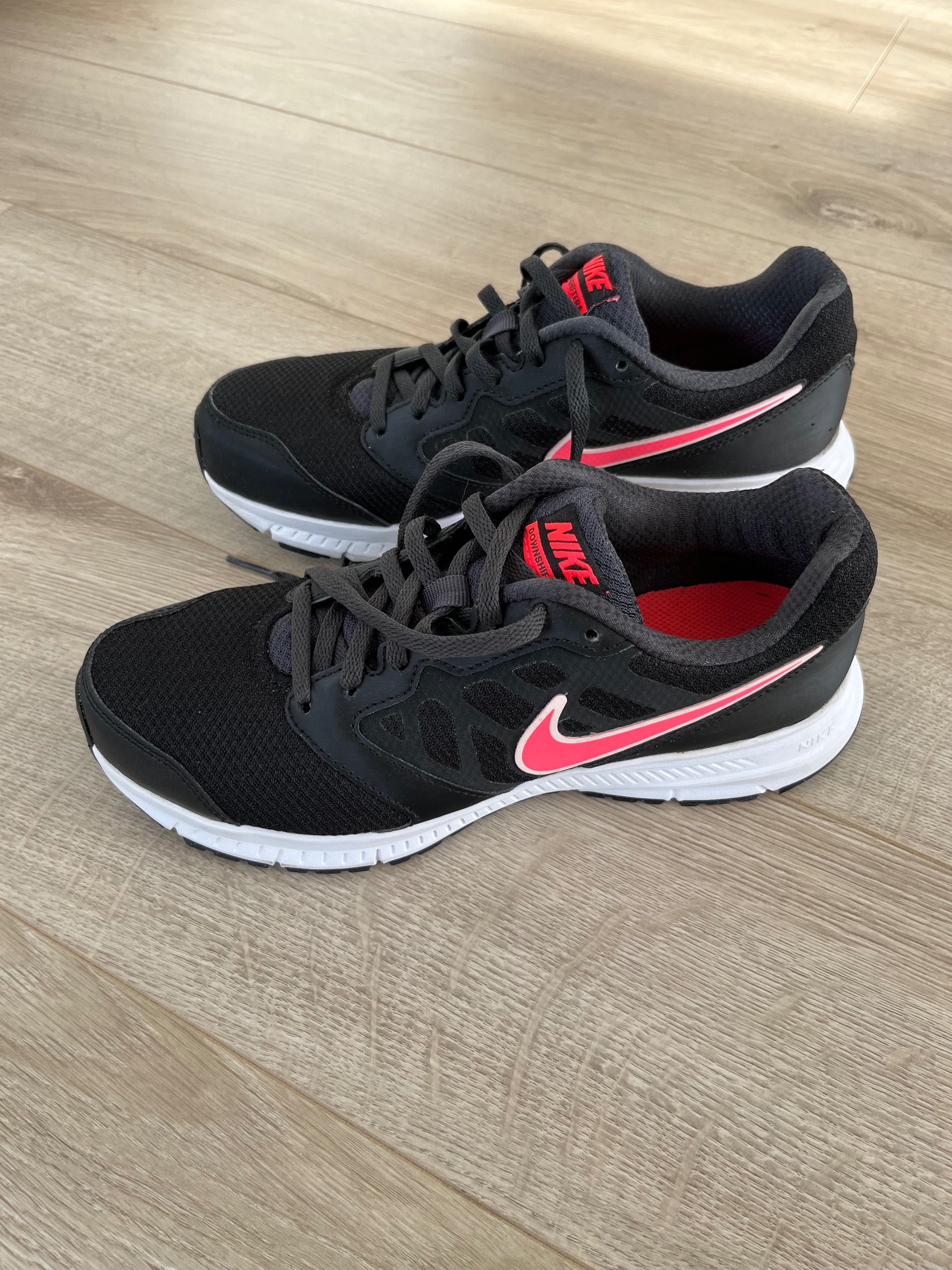 Buty sportowe Nike 37