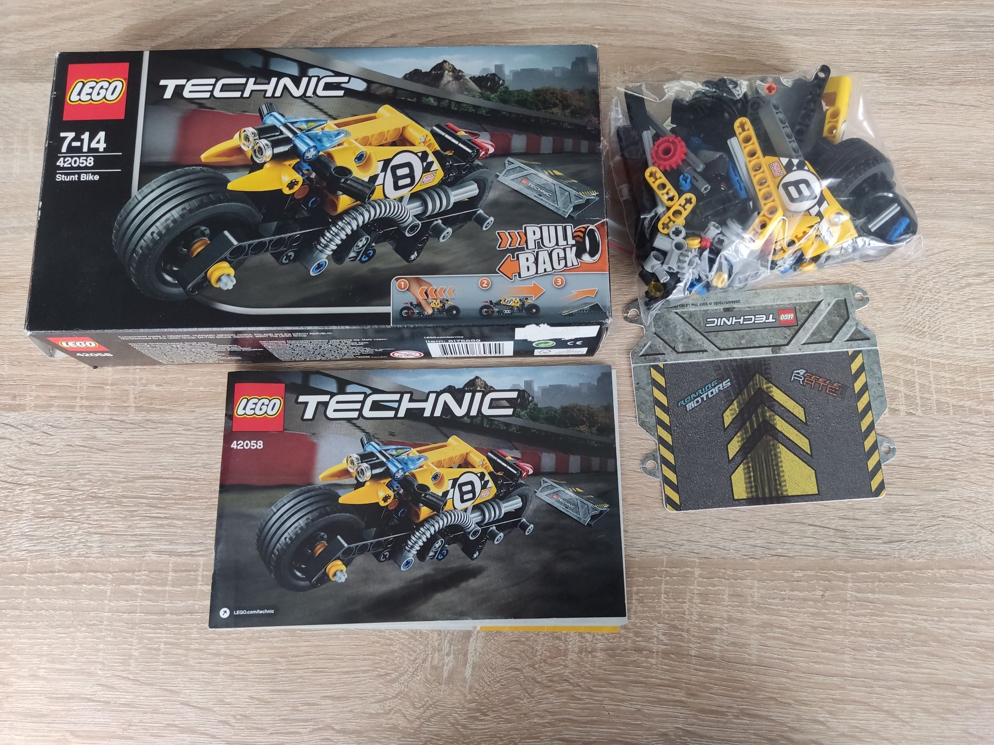 LEGO technic Stunt Bike 42058