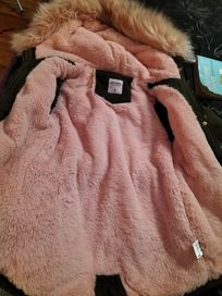 Mega ciepła  kurtka w kolorze khaki 128-134