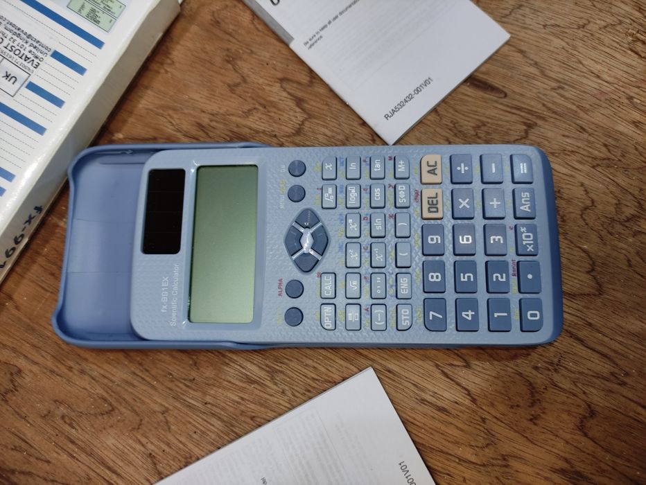 Інженерний науковий калькулятор FX991EX