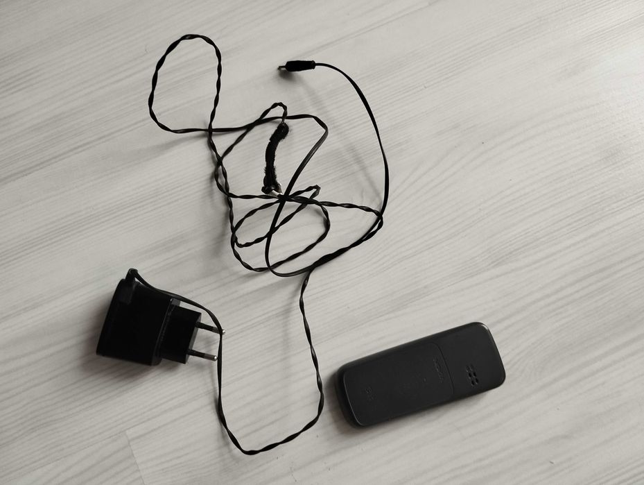 Nokia 100 czarny