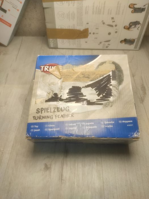 Zabawka dla kota obracające się pióro Trixie