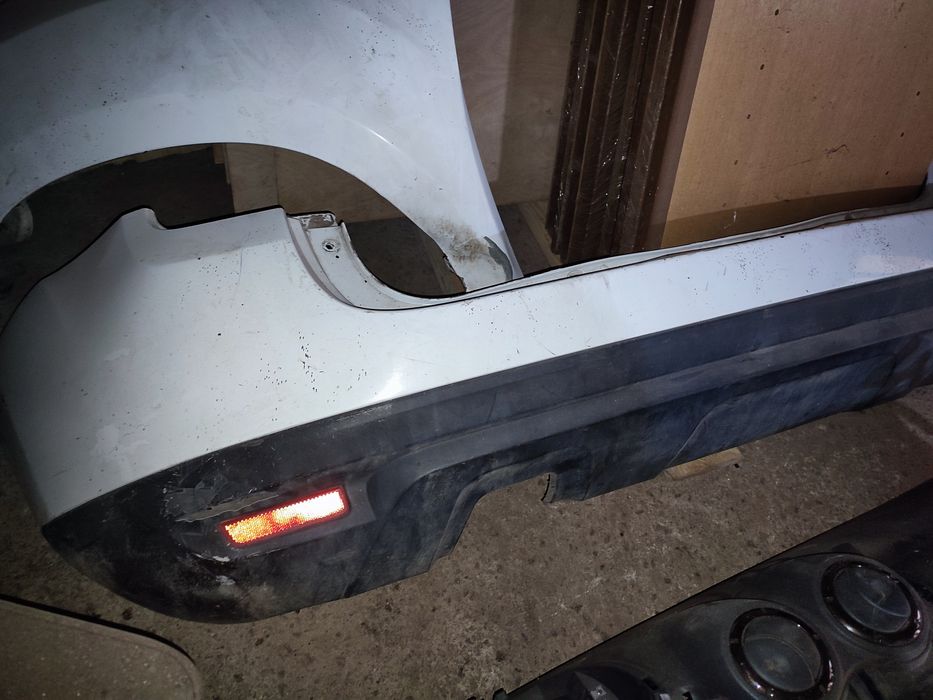 Бампер задній Dacia Duster дачіа дастер