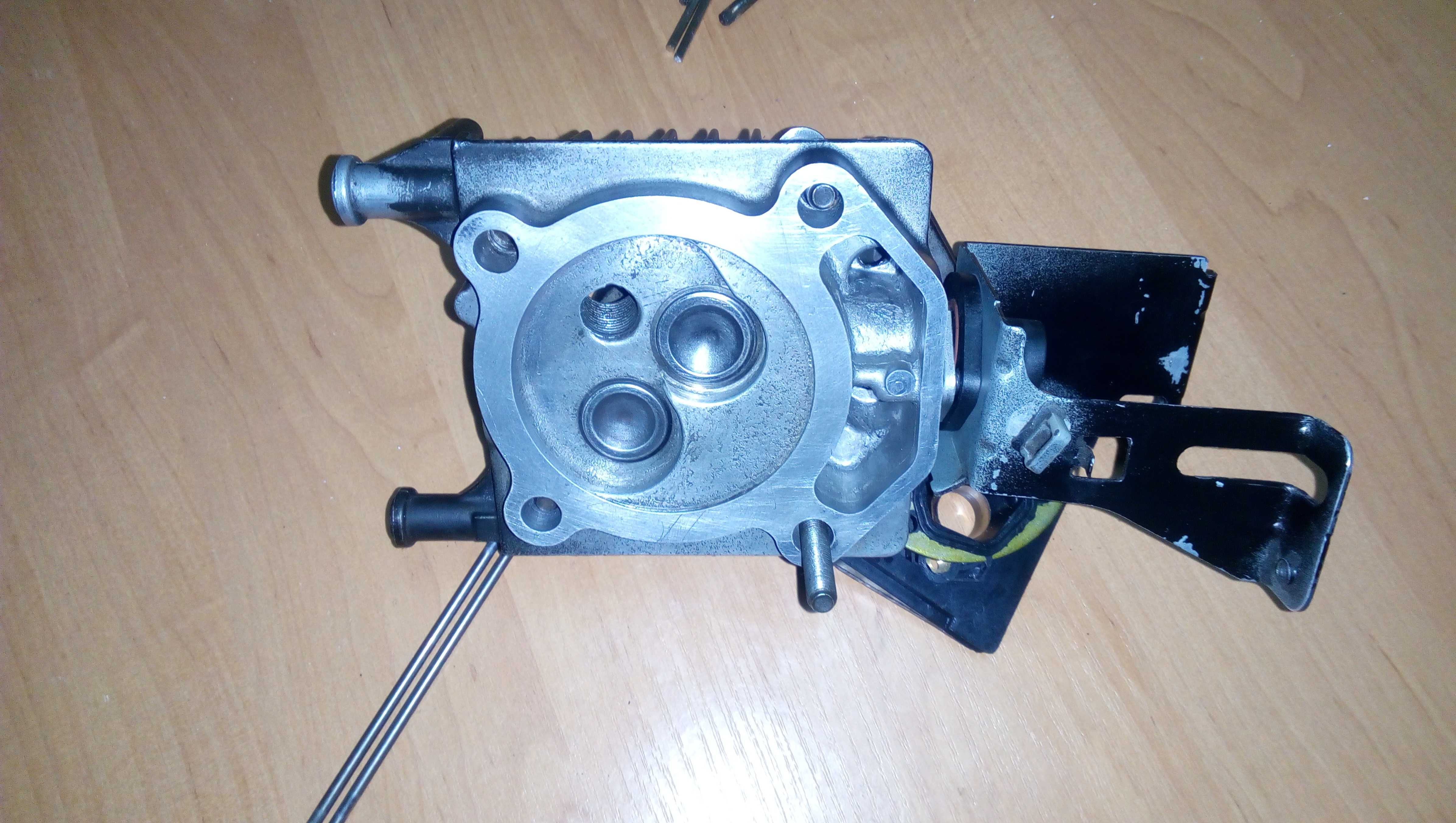 Головка блоку на двигуни Briggs & Stratton і на 168F