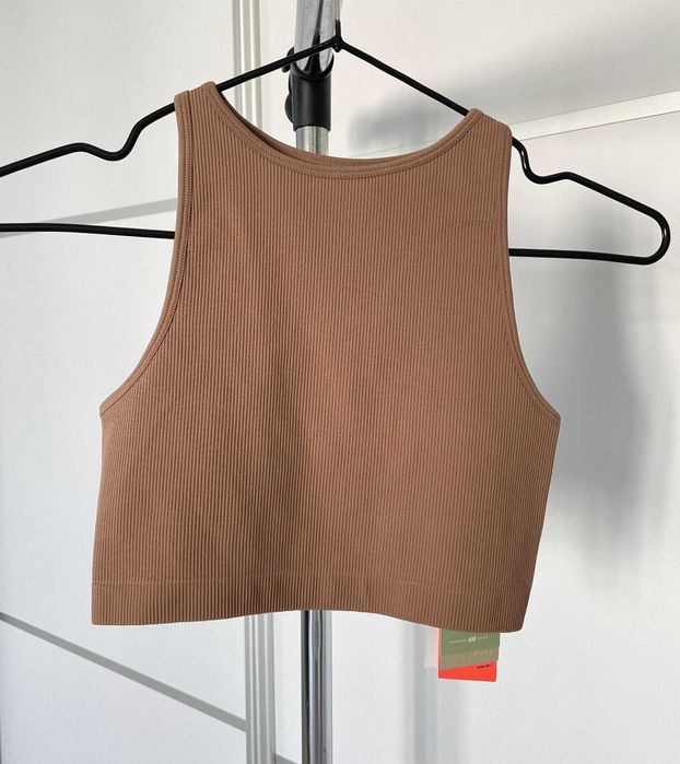 Безшовний спортивний бюстгальтер light support топ темно-бежевий  h&m