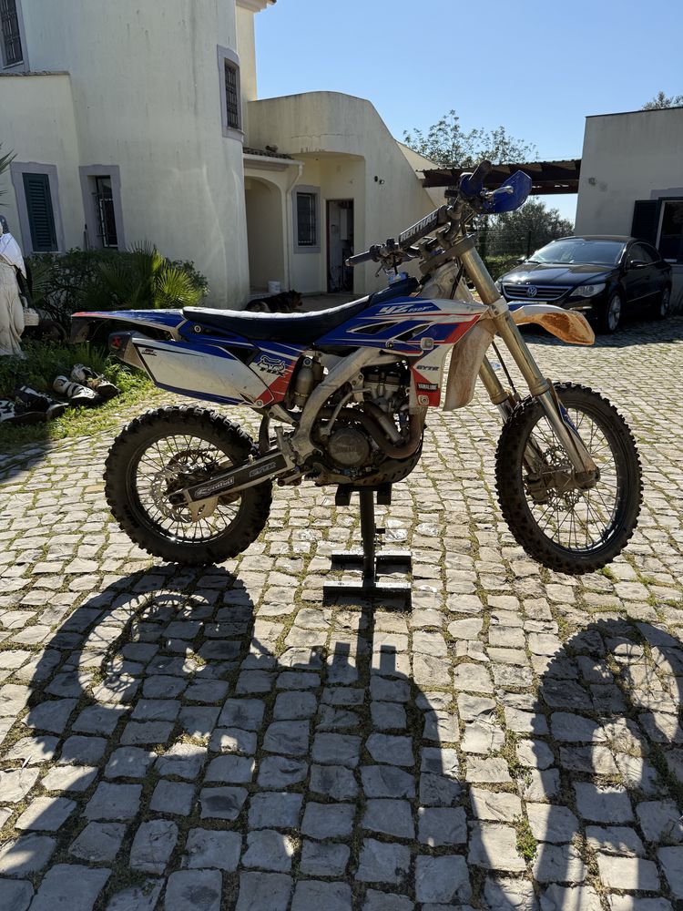 Yamaha YZF 250 matriculada - 2013