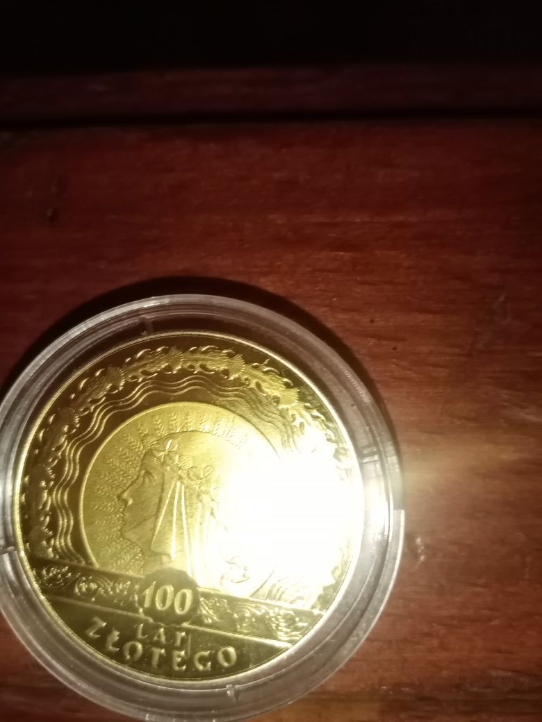Sprzedam monetę 100 lat złotego