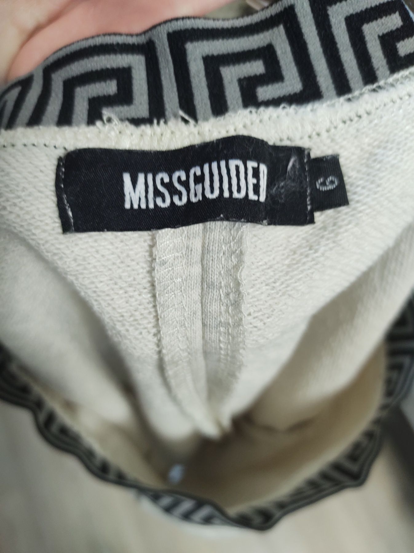 Юбка Missguided бежевая классическая