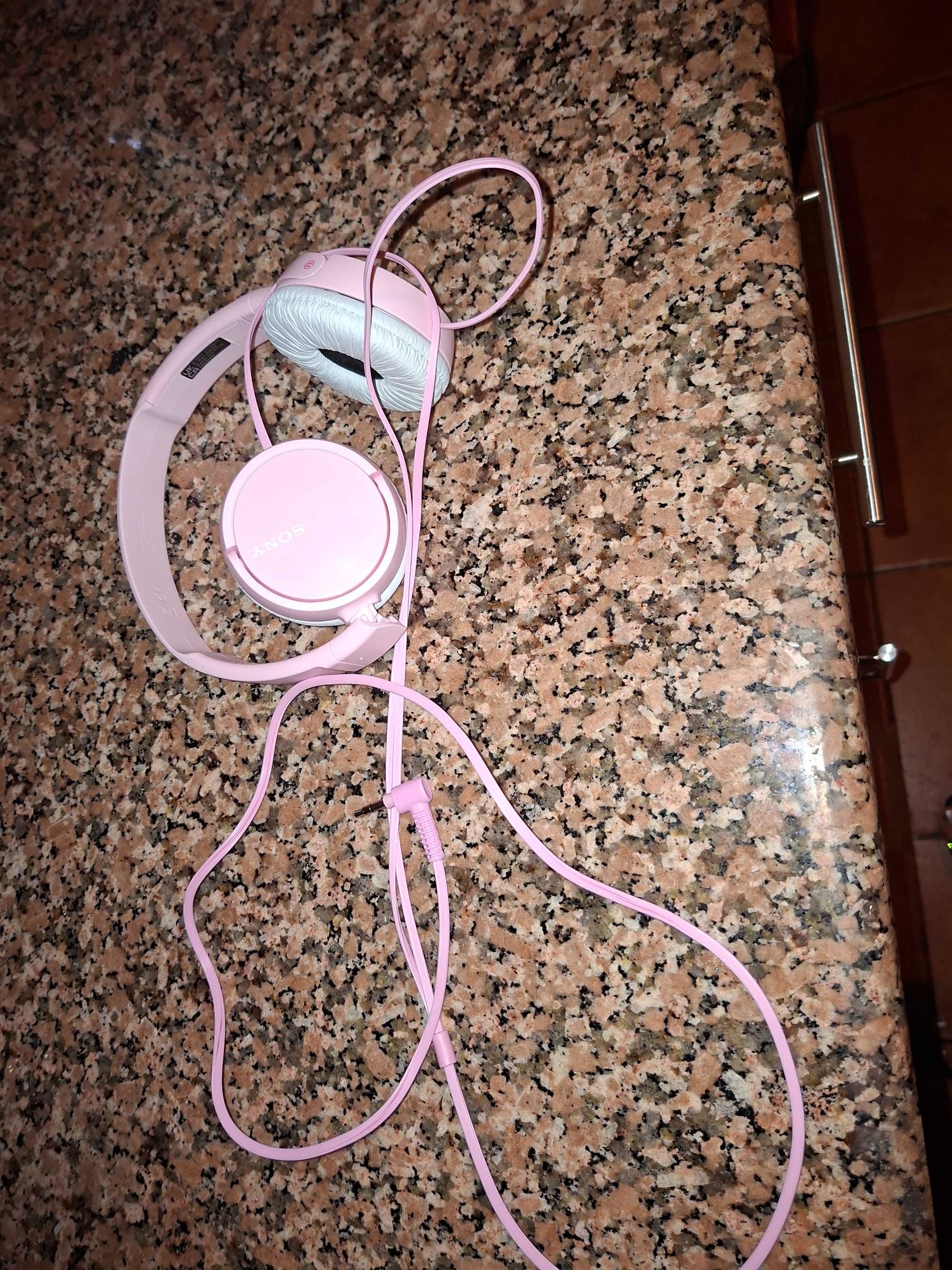 Escutadores novos de marca