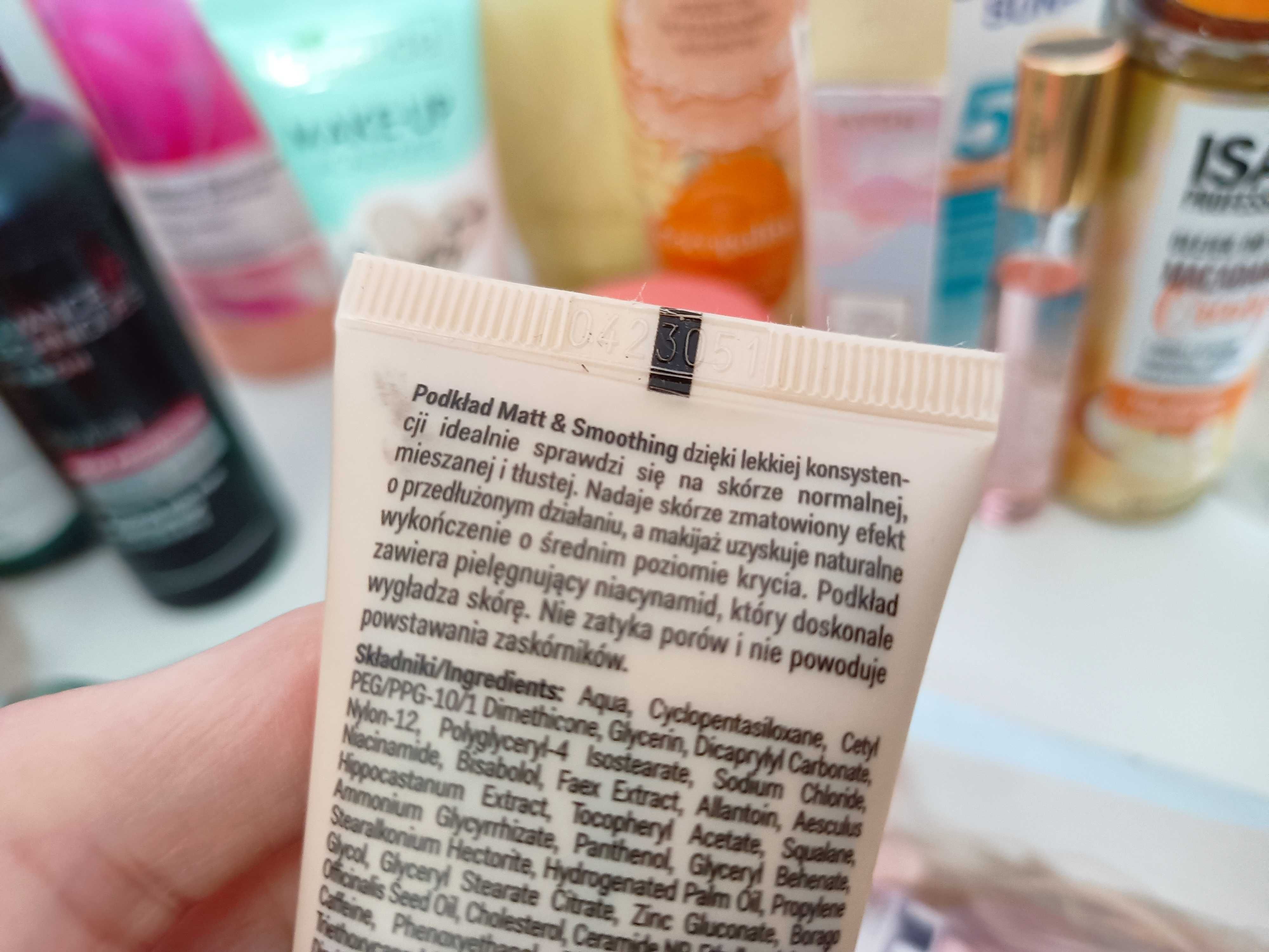 Zestaw kosmetyków Avon olejki mgiełki róż kremy bb balsam Loreal maska