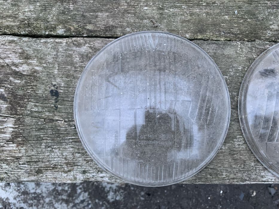 Стекла на фары ВАЗ 2101-2102-21011