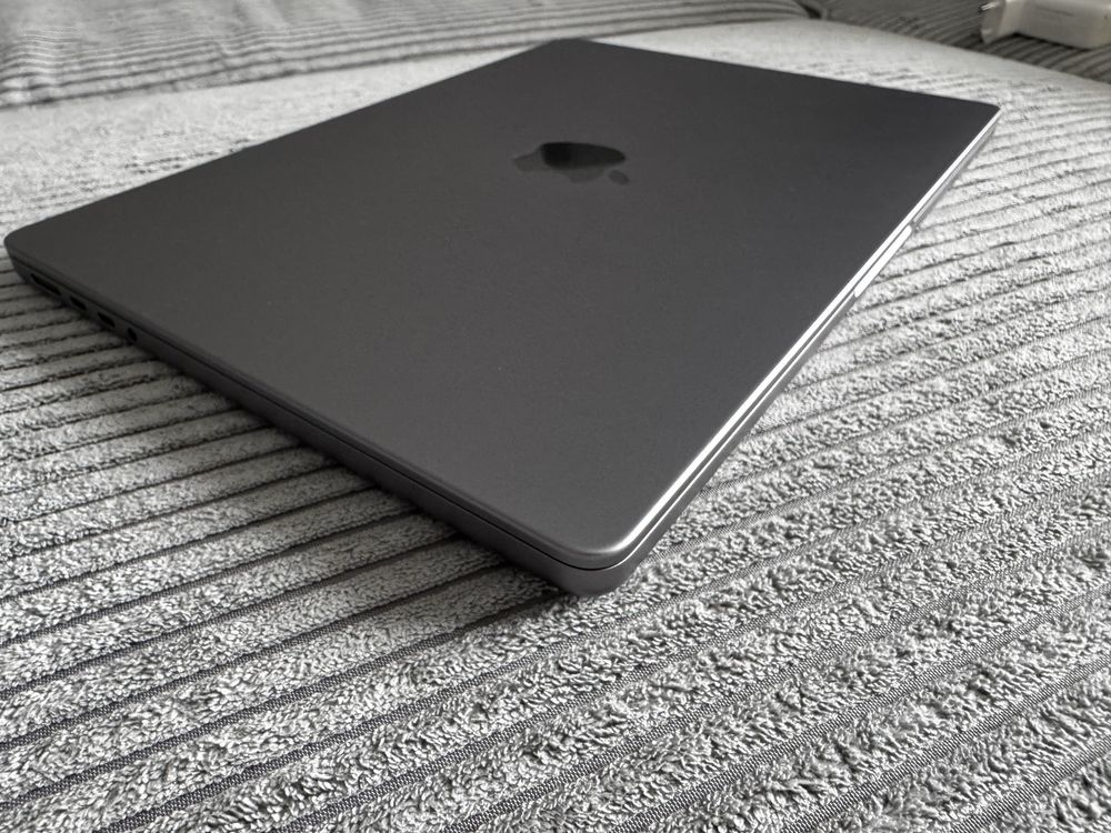Macbook Pro 2021 14ʼʼ ідеал