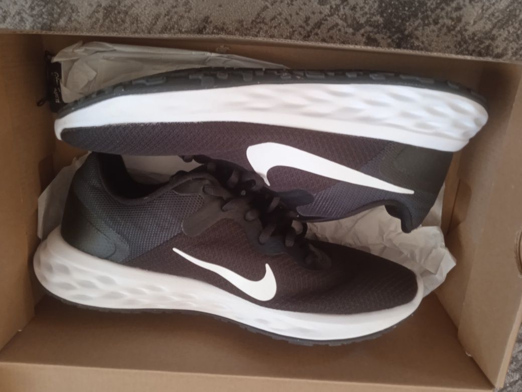 Buty Nike unisex 41