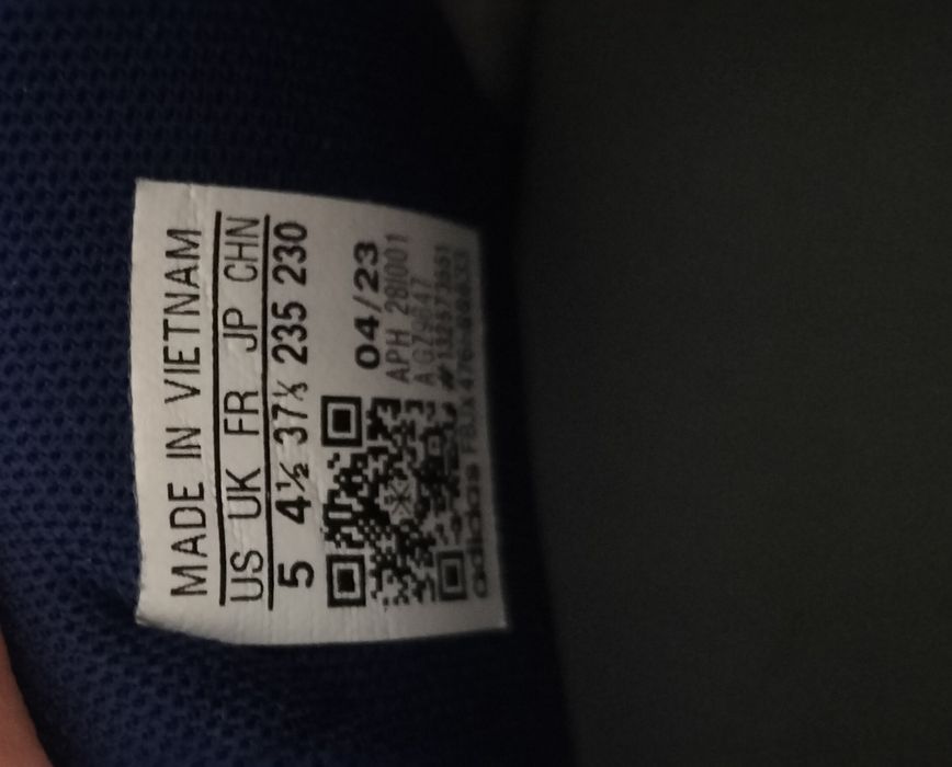 Buty Adidas dla chłopca w bardzo dobrym stanie