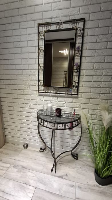 Komplet lustro plus stolik