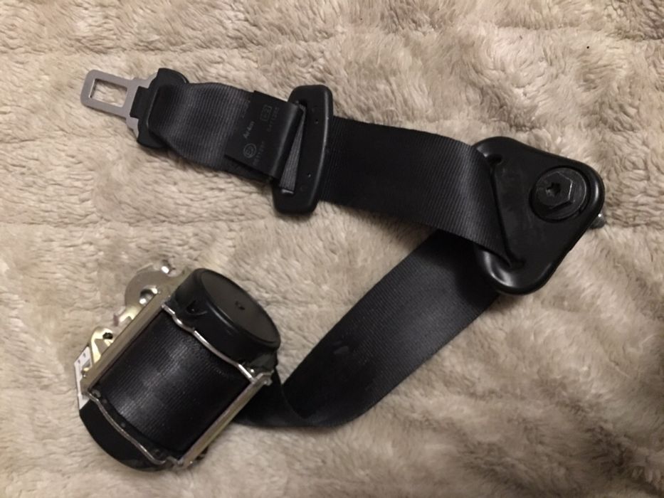 888503110R Clio 4 ремень задний