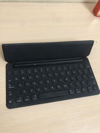 Клавіатура для iPad Pro 9.7 Smart Keyboard A1772