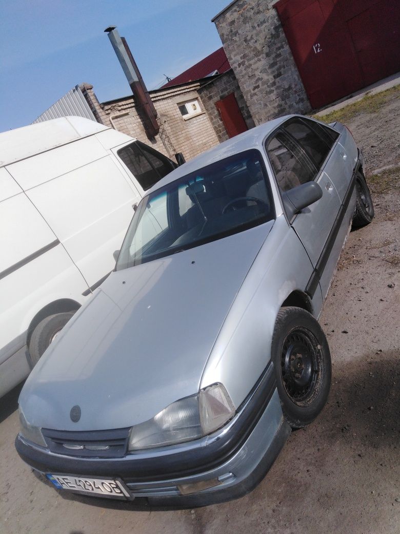 Продам Opel Omega a 2.0 i