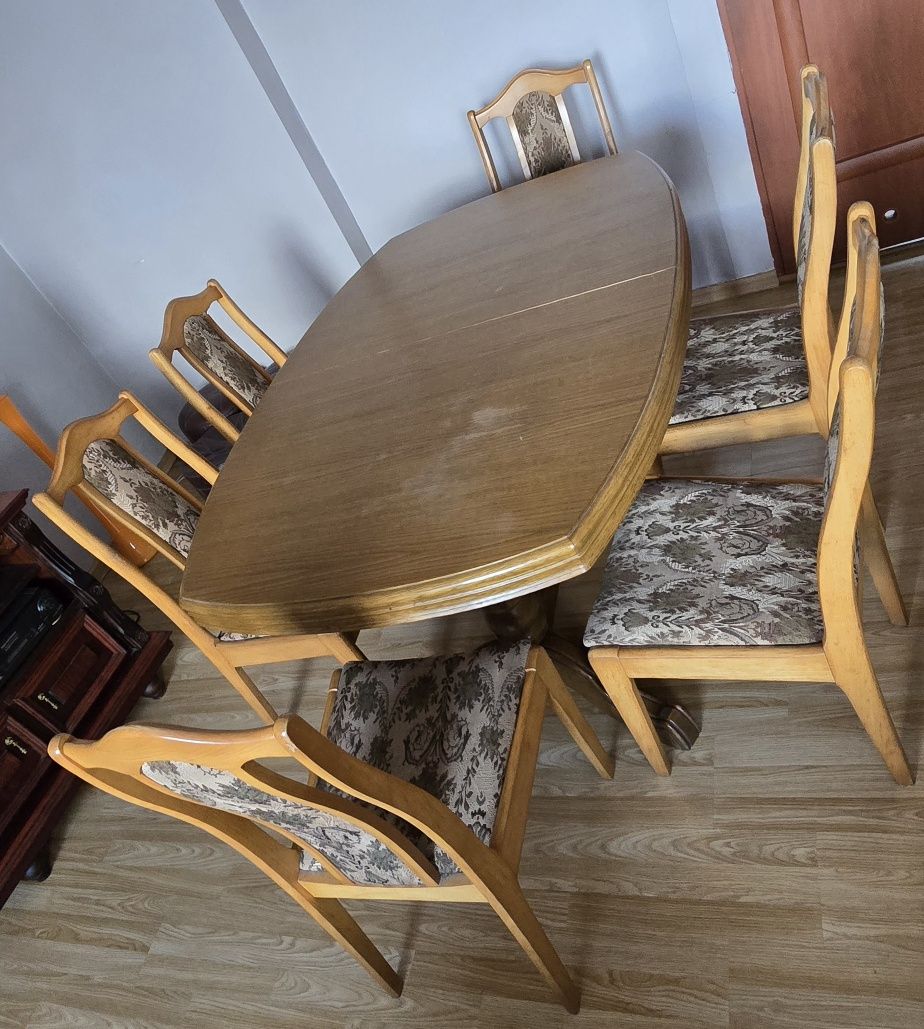 Stol rozkładany drewniany + 6 krzeseł drewniane