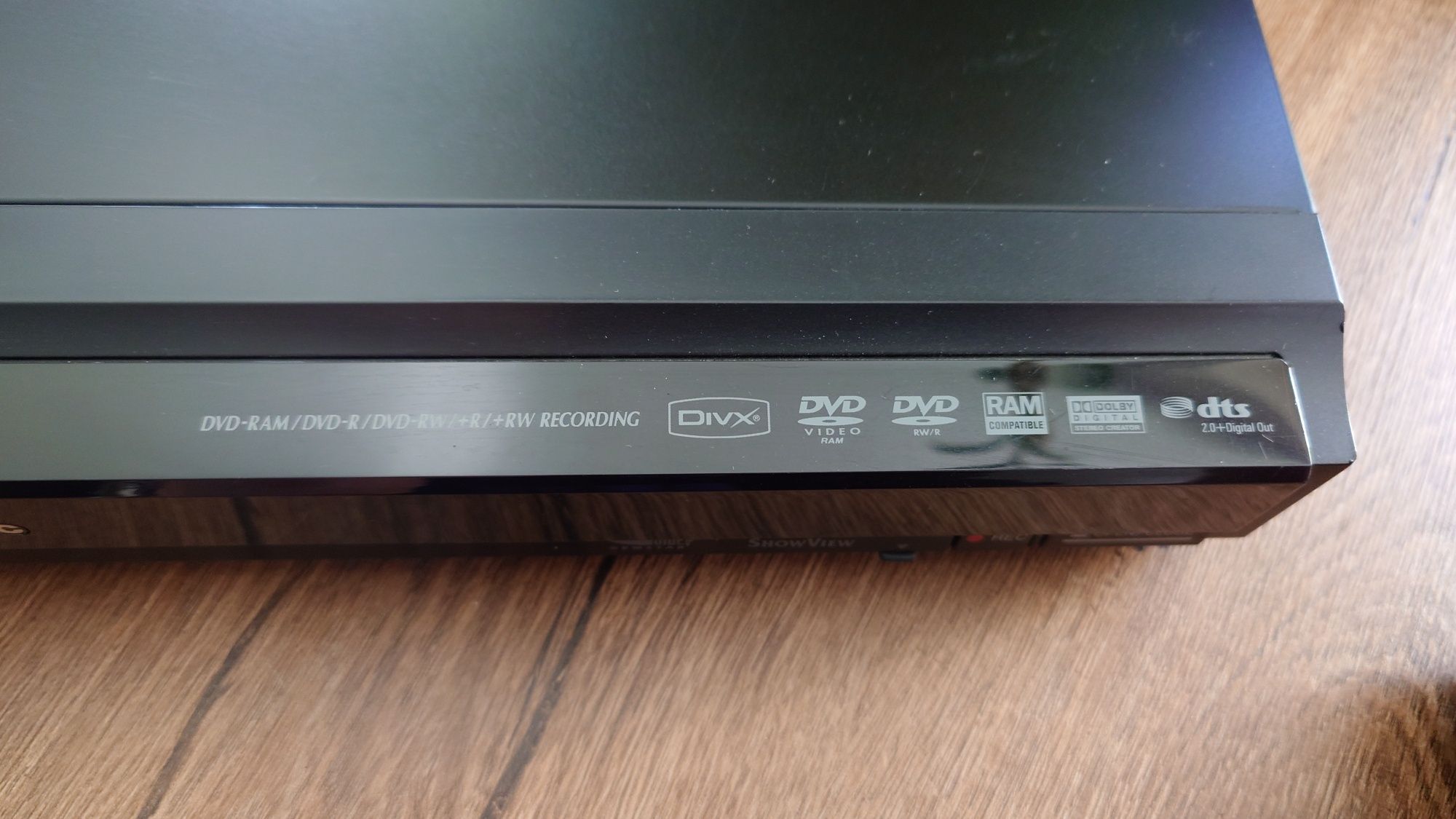 Panasonic dmr-eh575 nagrywarka dvd z dyskiem