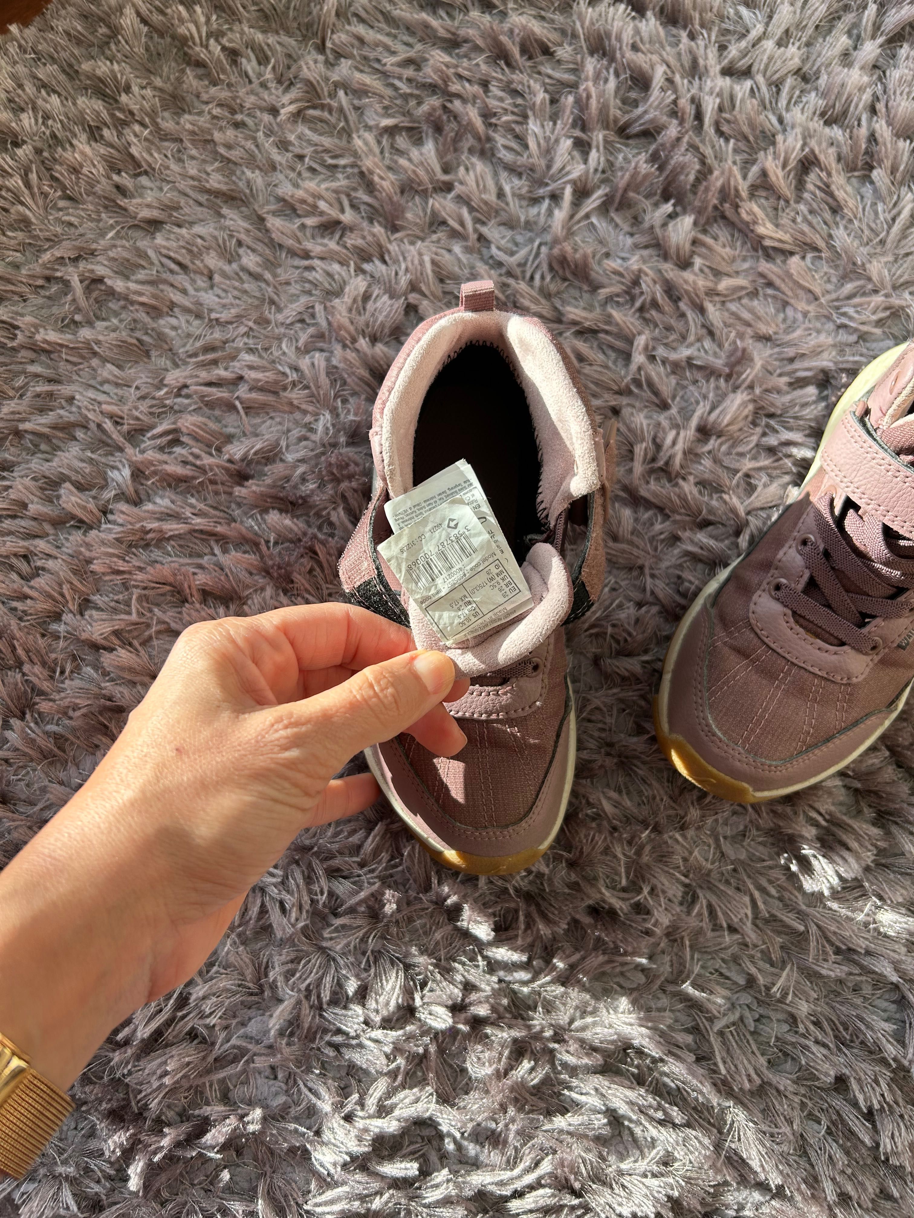 Botins impermeáveis de menina
