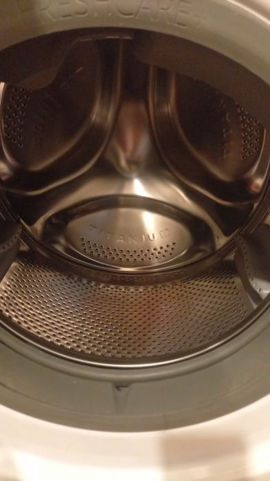 Прально-сушильна машина Wirlpool соло