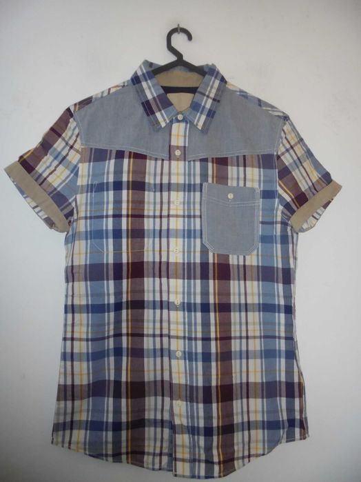 camisa de homem da marca Bershka