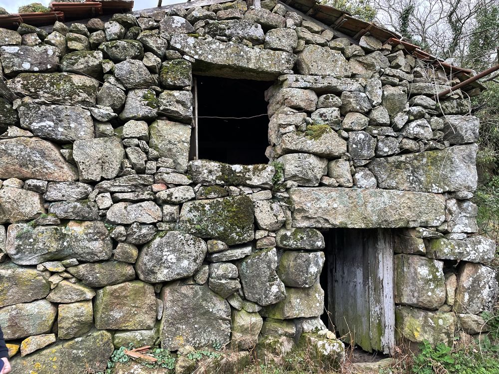 Casa em Pedra para Restauro