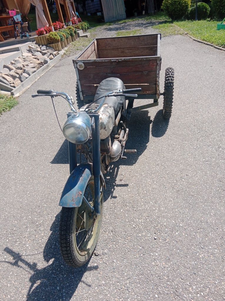 Trójkołowiec wsk 125