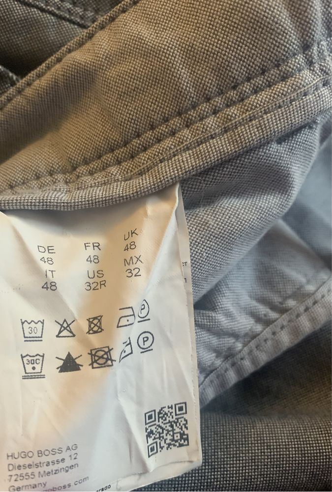 Hugo Boss męskie spodnie proste a’ la jeans grafit r. M/L extra stan