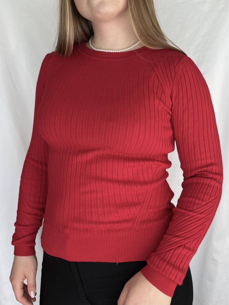 Czerwony prążkowany sweterek cienki new look 36