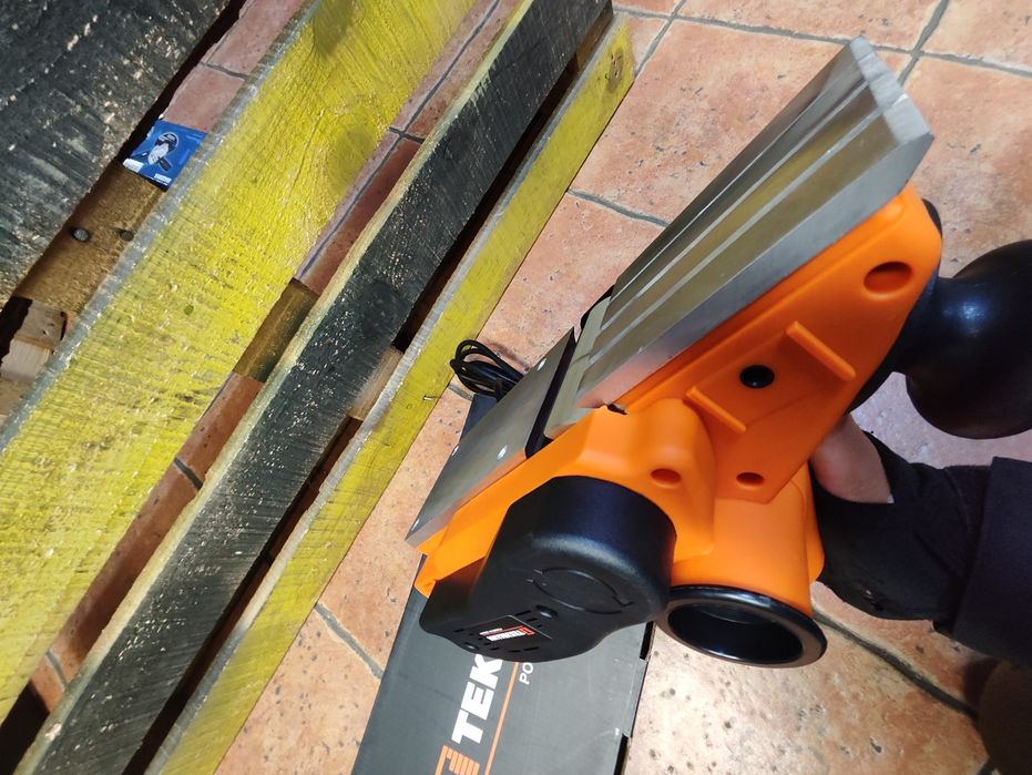 Рубанок электрический Tekhmann TP-82/1050S/до3мм/переворотный/четв./36