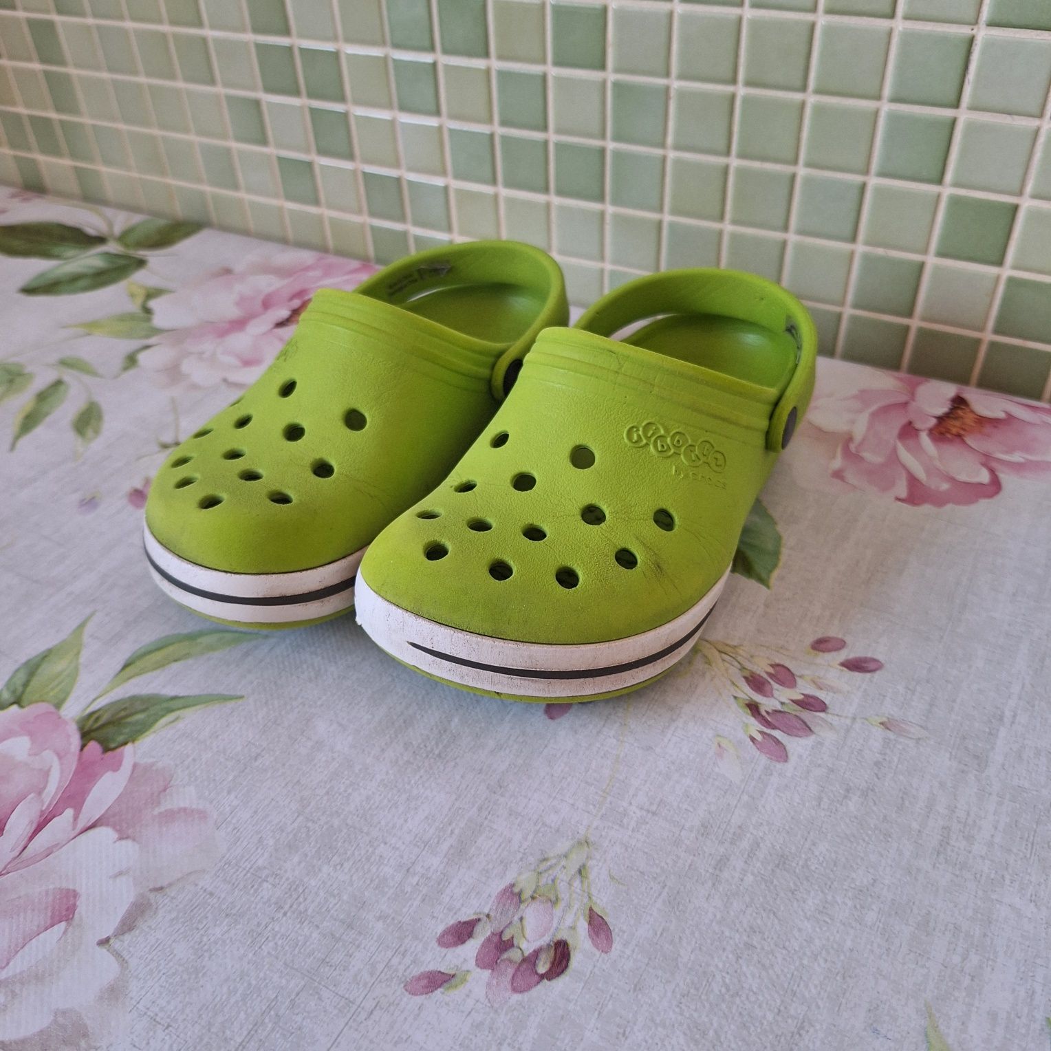 Sandały Klapki crocs rozmiar c10